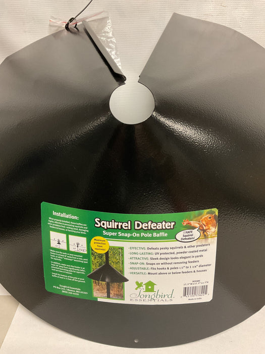SQUIRREL DEFEATER 17 X 17
