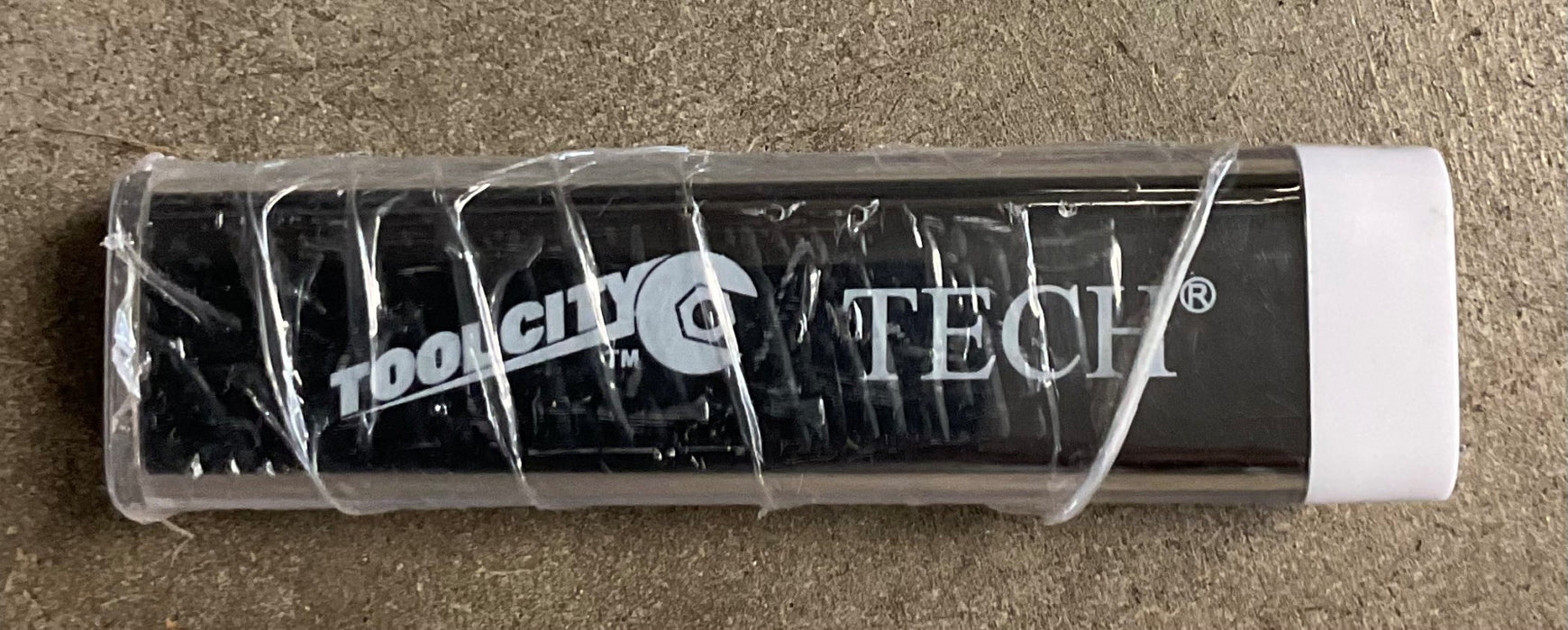 POWER BANK BLACK/WHITE
