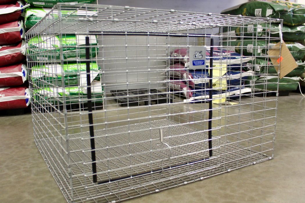 RABBIT HUTCH 24" X 24" X 16"