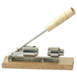 DUKE-#0100 NUT CRACKER